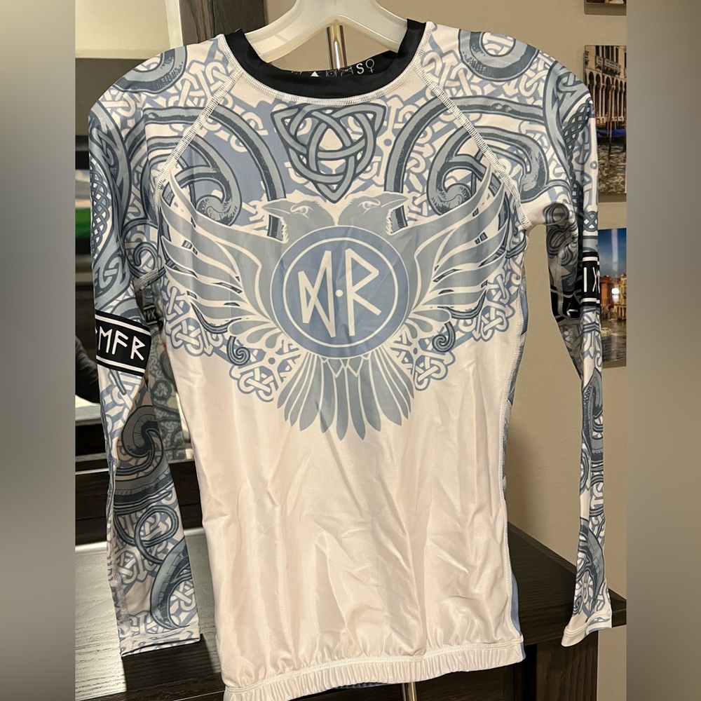 Women's Small Raven Fightwear Jiu Jitsu Rashguard